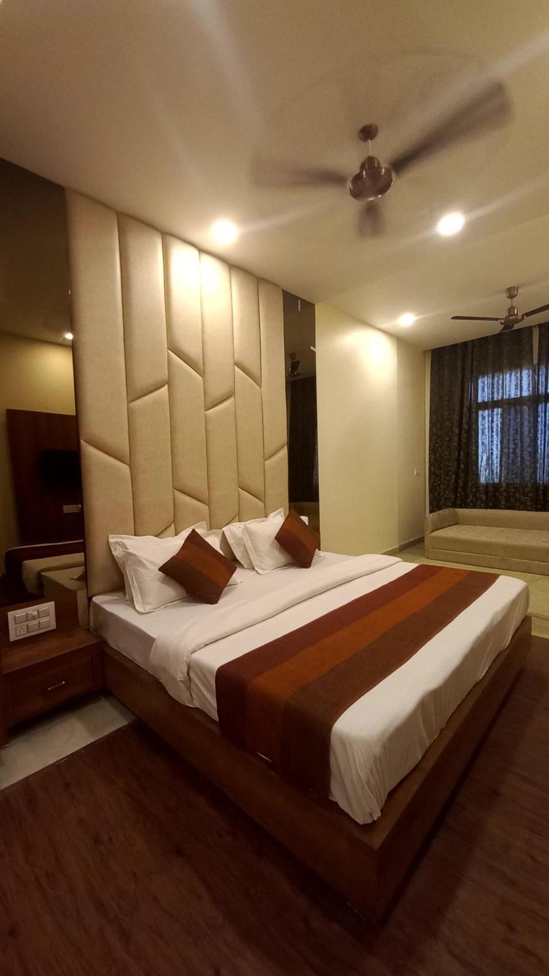 Hotel Indraprastha Jhalawar Exterior foto